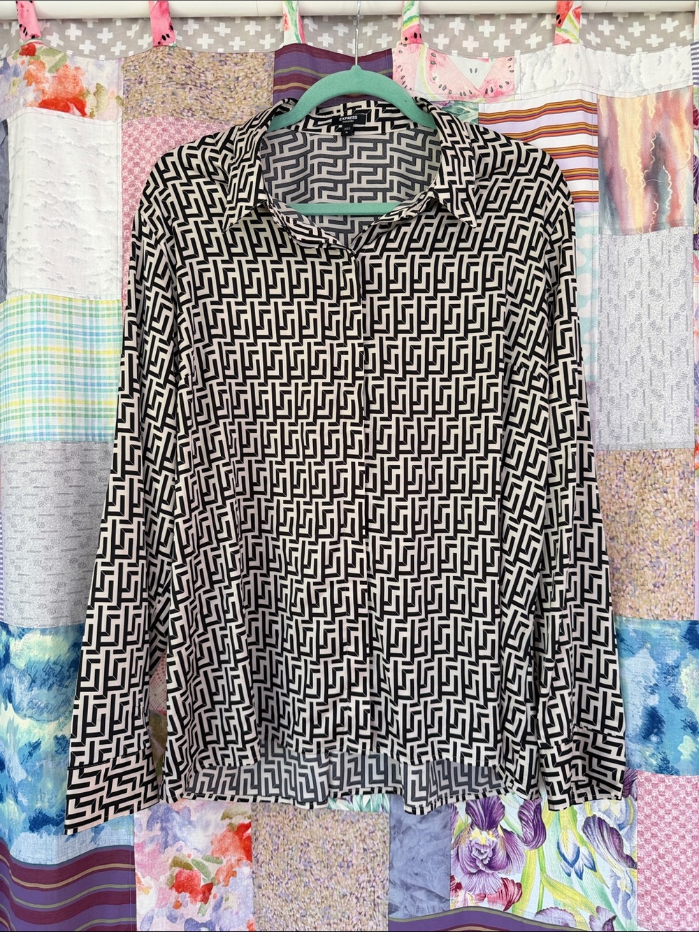 Express Black & White Geometric Button-Down Shirt